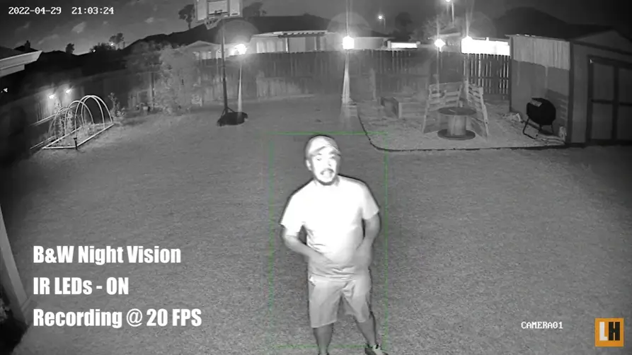 c225 review black and white night vision