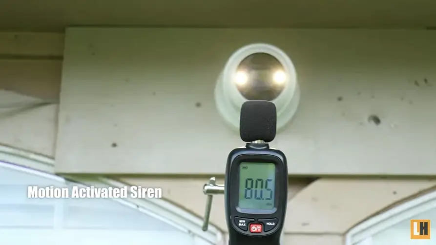 c225 review motion activated siren